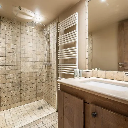 Appartement Neuf Et Luxueux Centre 1850, Proche Pistes Et Services - Fr-1-575-160